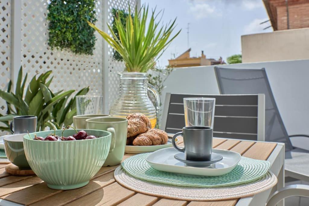 Sunny Cozy Penthouse With A Terrace At Plaza Del Carmen Valencia Bagian luar foto