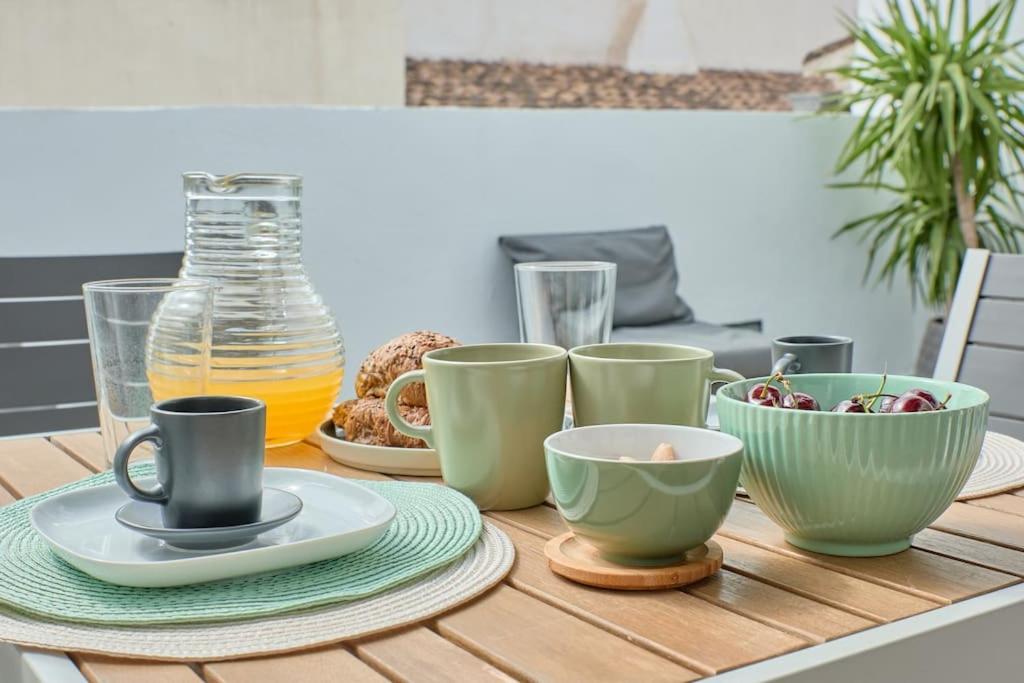 Sunny Cozy Penthouse With A Terrace At Plaza Del Carmen Valencia Bagian luar foto