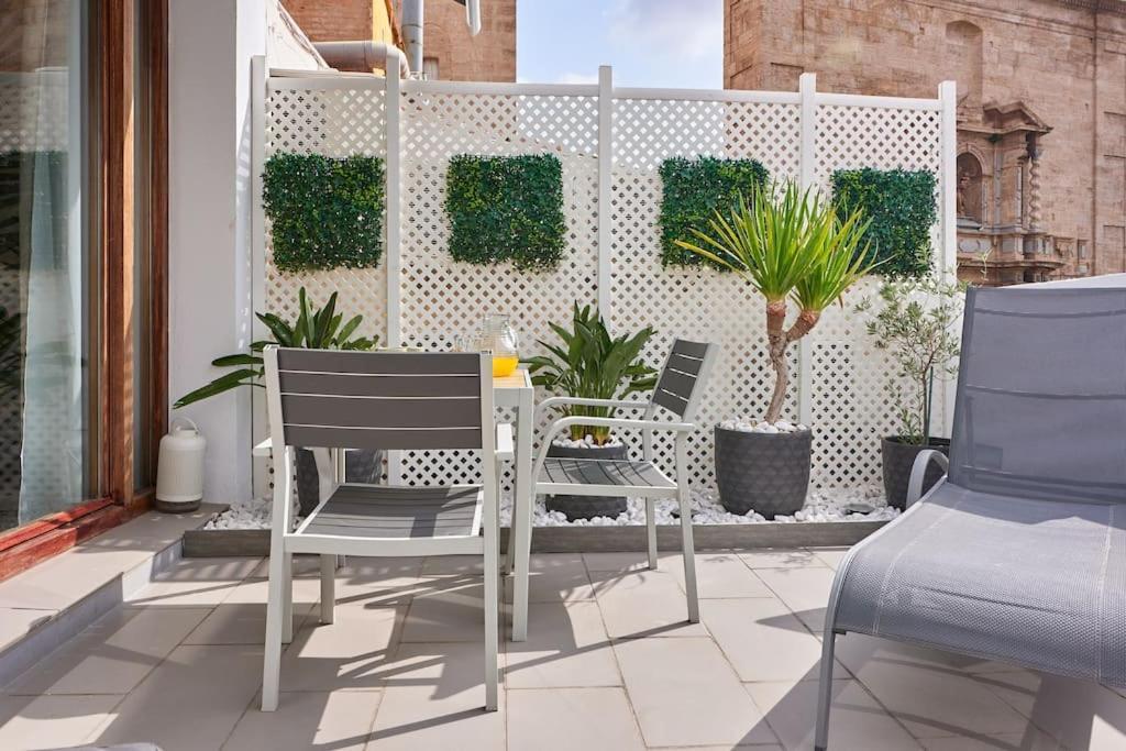 Sunny Cozy Penthouse With A Terrace At Plaza Del Carmen Valencia Bagian luar foto