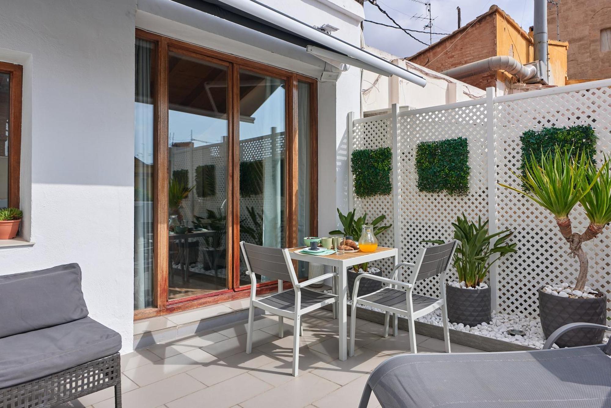 Sunny Cozy Penthouse With A Terrace At Plaza Del Carmen Valencia Bagian luar foto